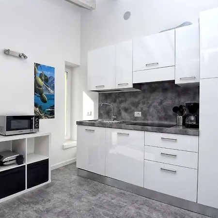 In - Gardasee 34618 Apartman *